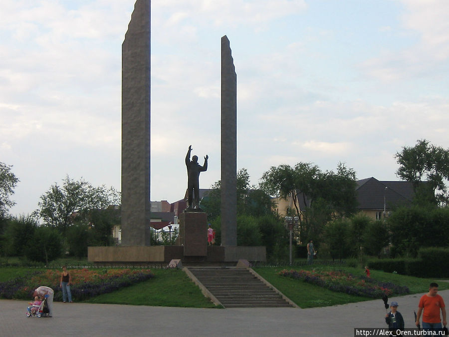 Памятник Гагарину Оренбург, Россия