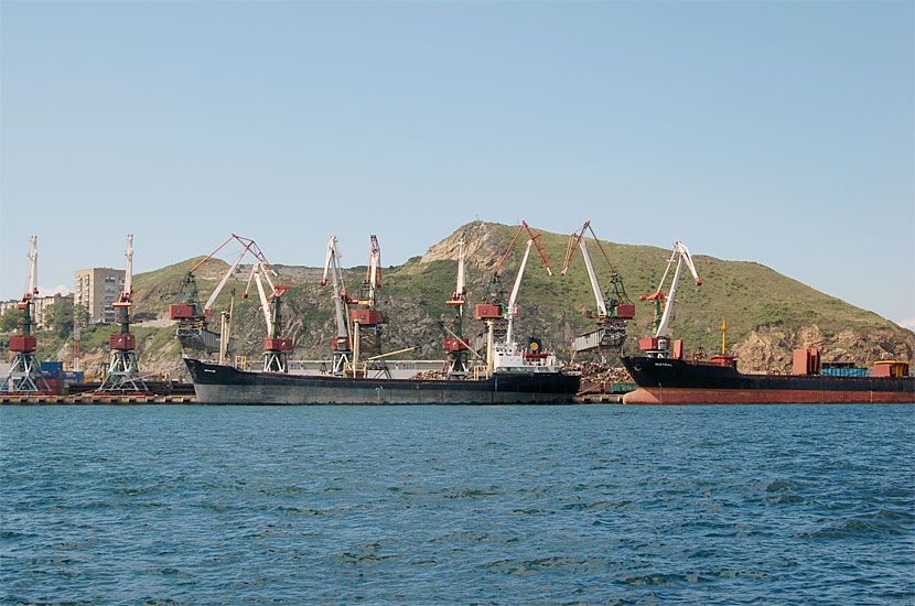 Корабли на подходе к Владивостоку Владивосток, Россия