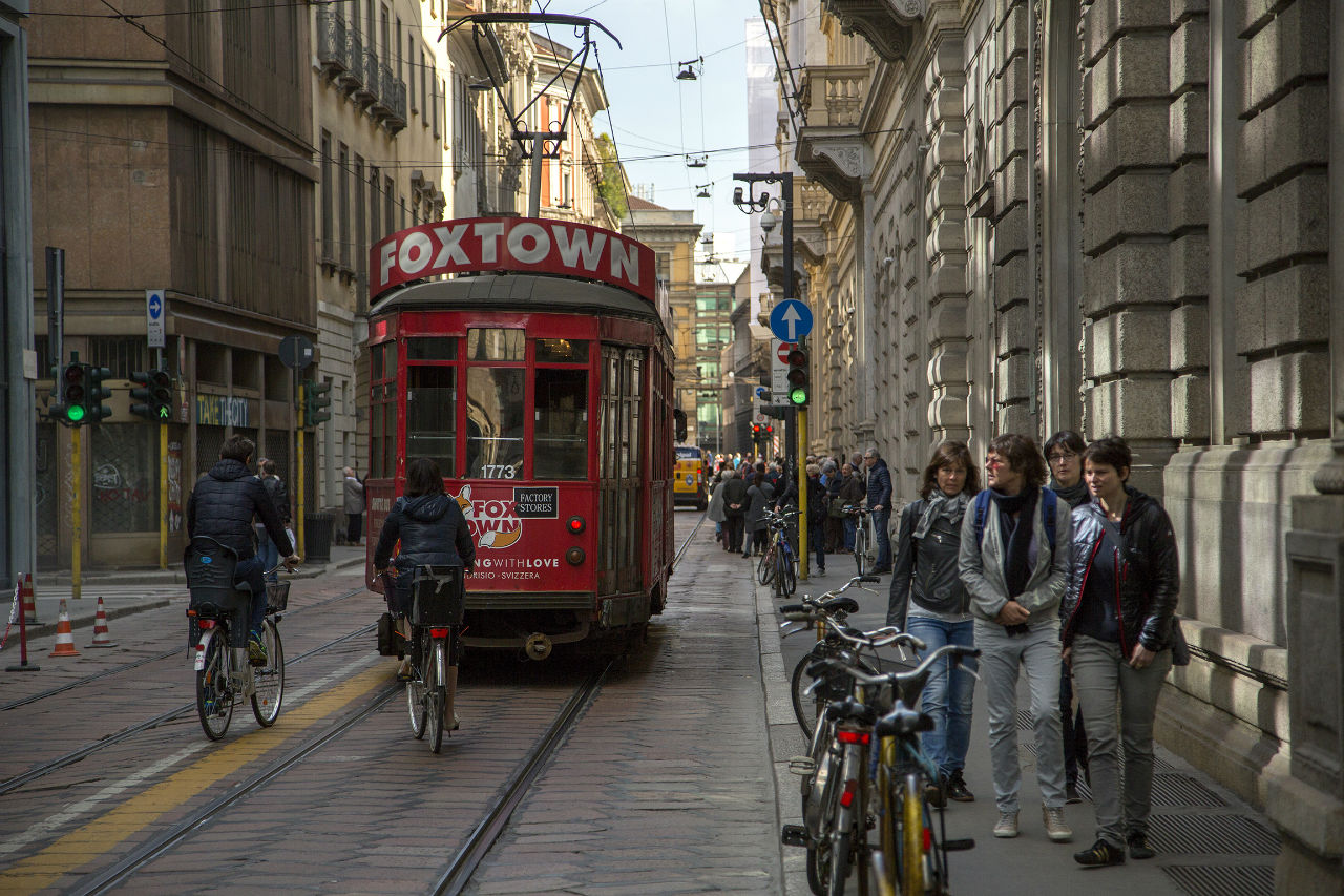 Милан Милан, Италия