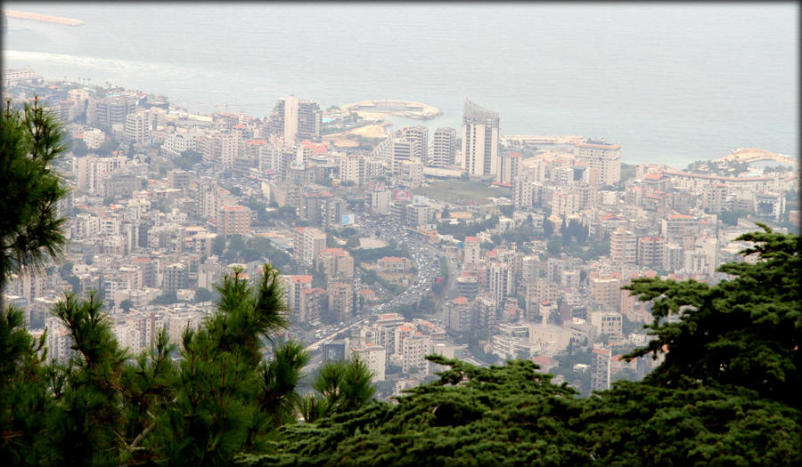 Дева Мария Ливанская и город Джуния Джуни, Ливан