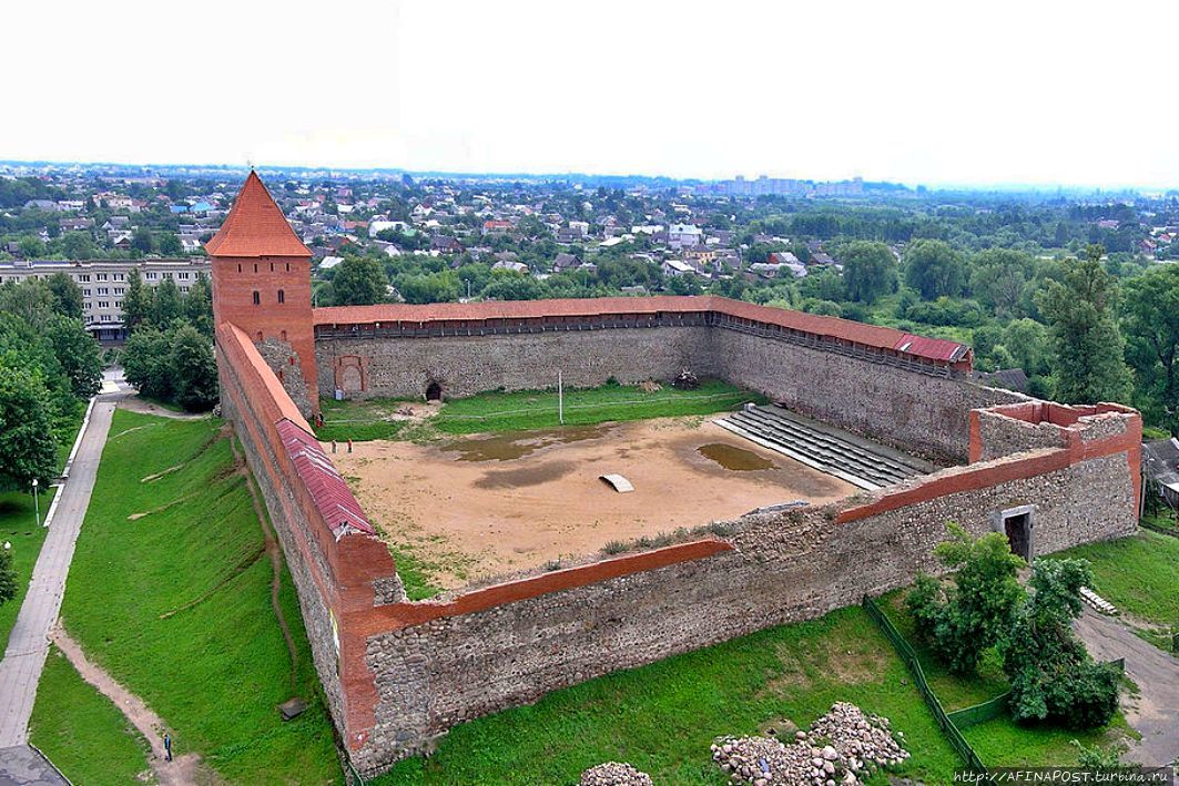 Лидский замок картинки