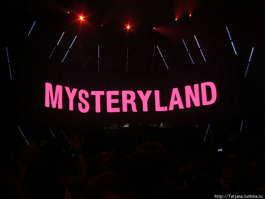 Mysteryland  2012 — танцевальный фестиваль Хофддорп, Нидерланды