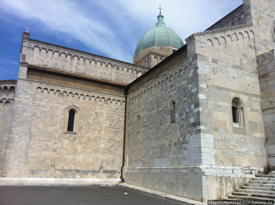 Анкона-Кафедральный Собор Сан Чириако — 2014 Анкона, Италия