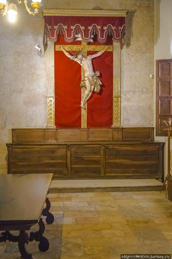 Внутри собора в Таррагоне Таррагона, Испания