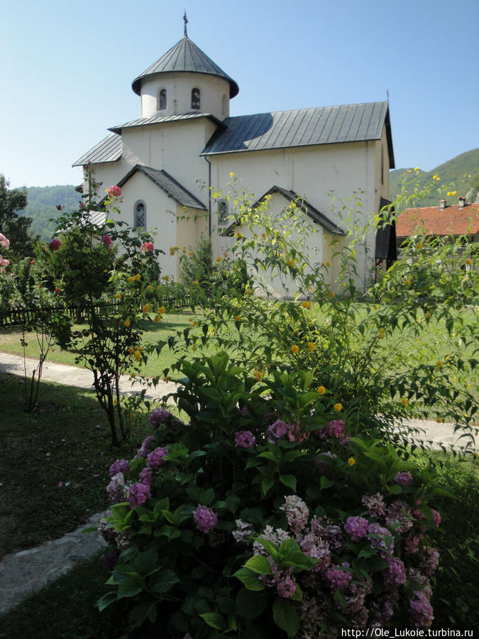 По святым местам Черногории — Монастырь Морача..лето 2010 Черногория