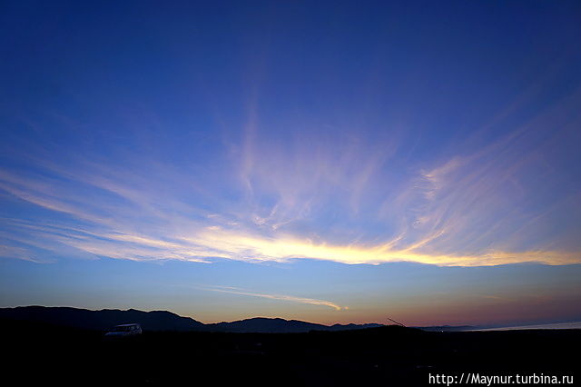 Закат.  Вид  с  моря Южно-Сахалинск, Россия