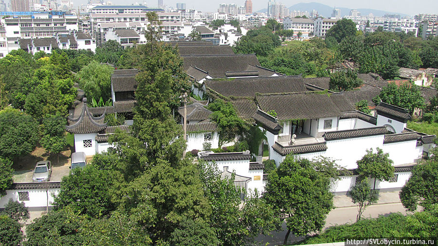 Вид с городской стены на город Нанкин Нанкин, Китай