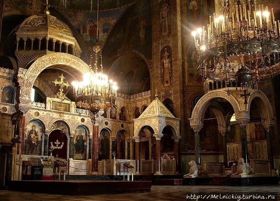 Храм-паметник Свети Александър Невски София, Болгария