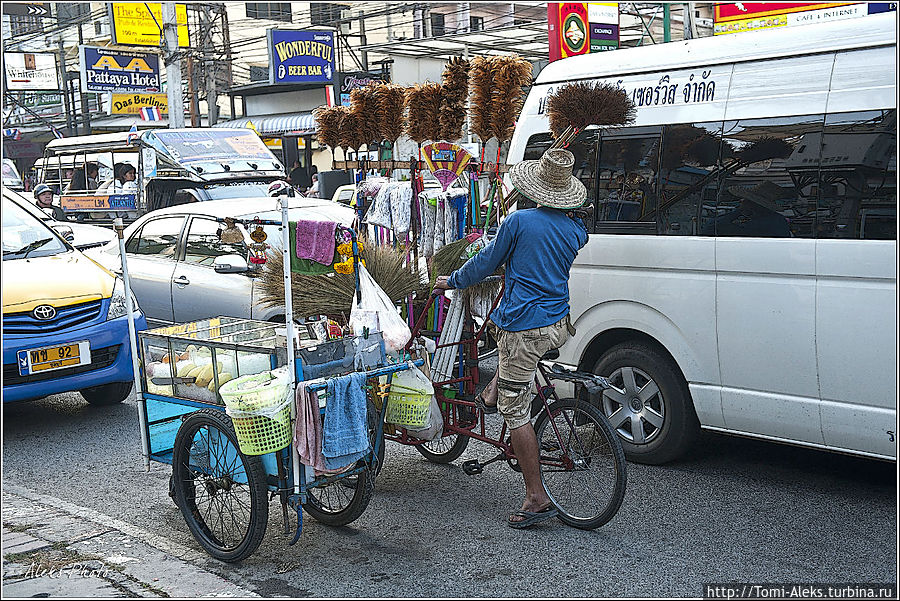 Первые необычные транспортные средства. Тайцы большие изобретатели по этой части...
* Паттайя, Таиланд