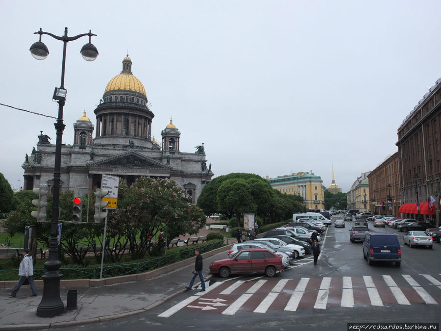 Санкт-Петербург из окна туристического автобуса Санкт-Петербург, Россия