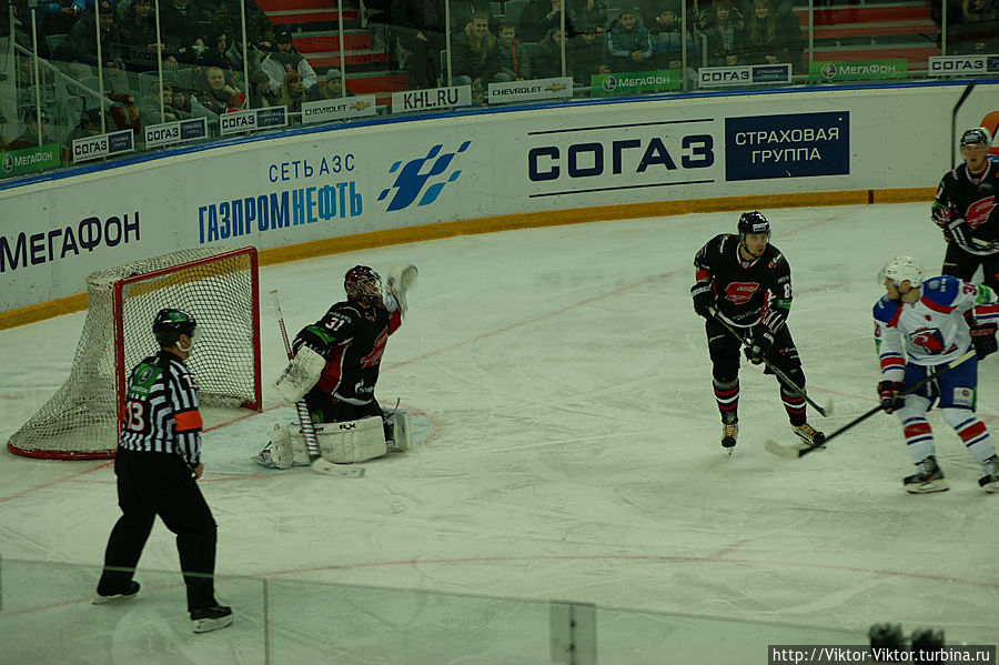 Авангард сильнее Льва Омск, Россия