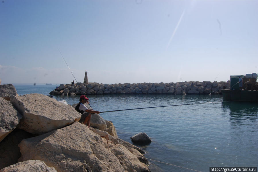 Рыболовный порт Ларнака, Кипр