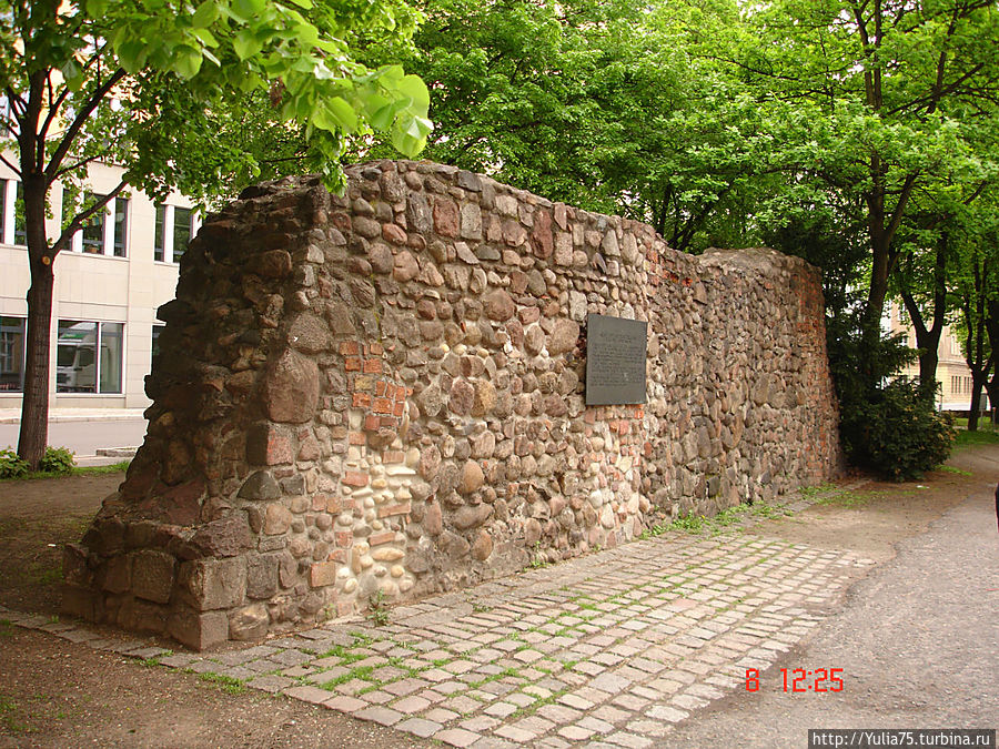 Самая старая стена Берлина Берлин, Германия