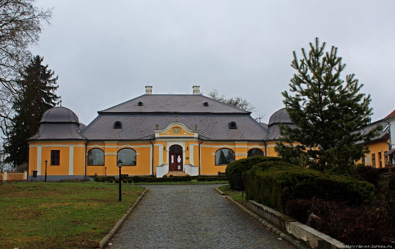 Замок Томчани Вашарошнамень, Венгрия
