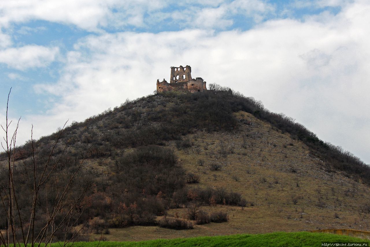 Турнянский замок Турня-над-Бодвоу, Словакия