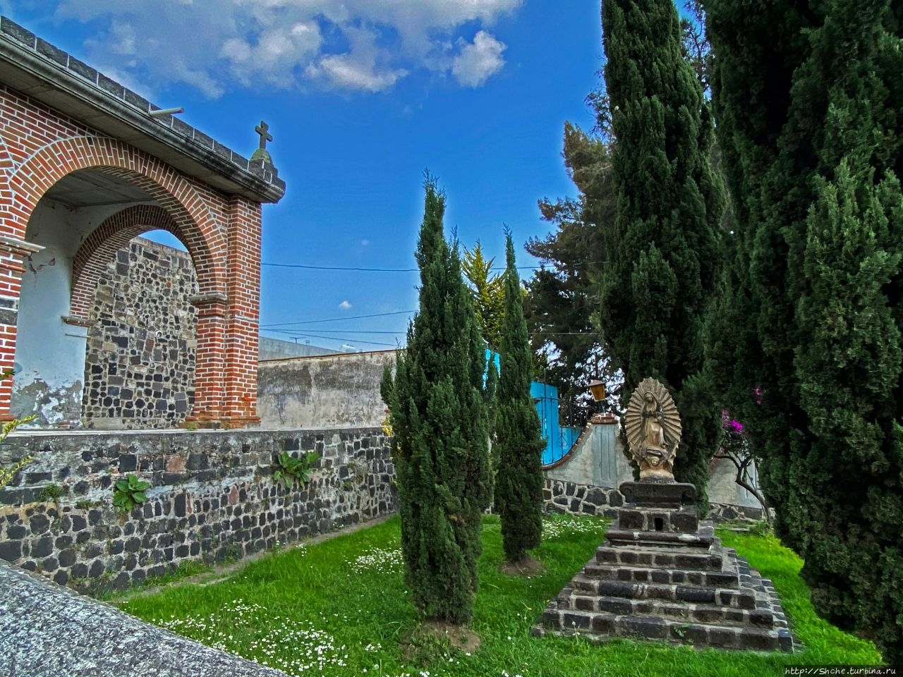 Бывший монастырь Сант-Андрес-де-Кальпан Сан-Андрес-Кальпан, Мексика