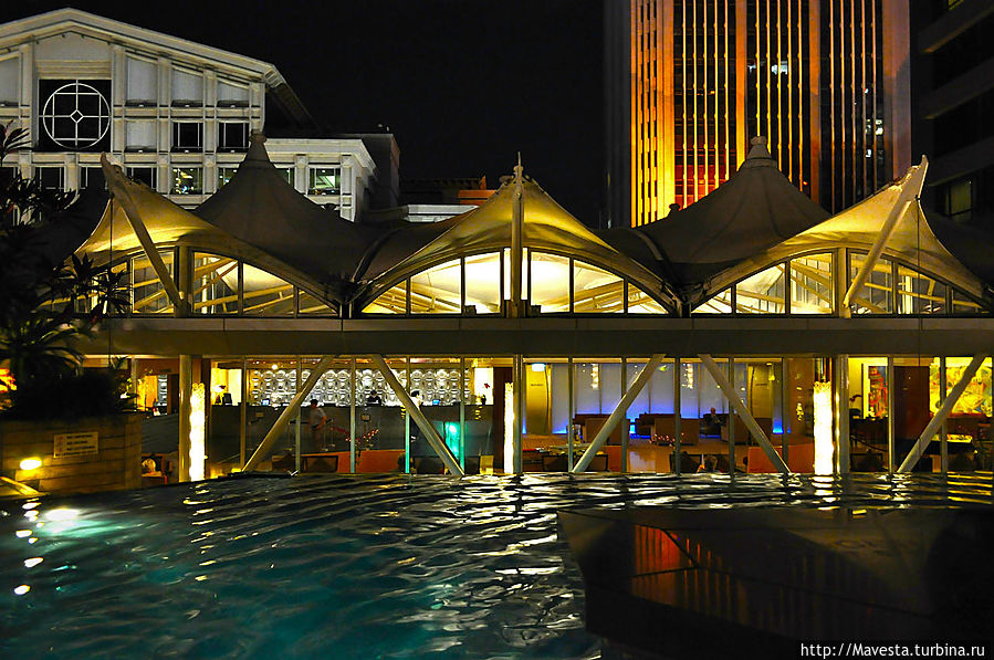 Отель Peninsula Excelsior. Отель очень удобно расположен, мы остались довольны. Сингапур (город-государство)