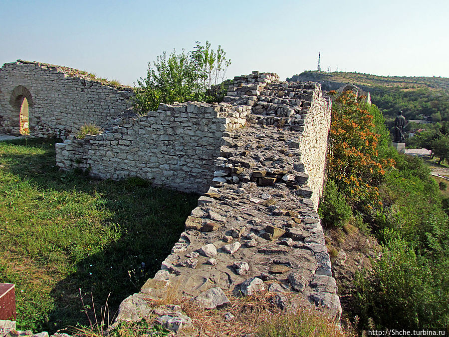 Ловечская средневековая крепость на холме Хисаря Ловеч, Болгария