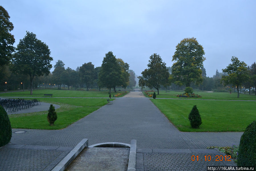 А это парк возле термального комплекса Бад-Дюрхайм, Германия