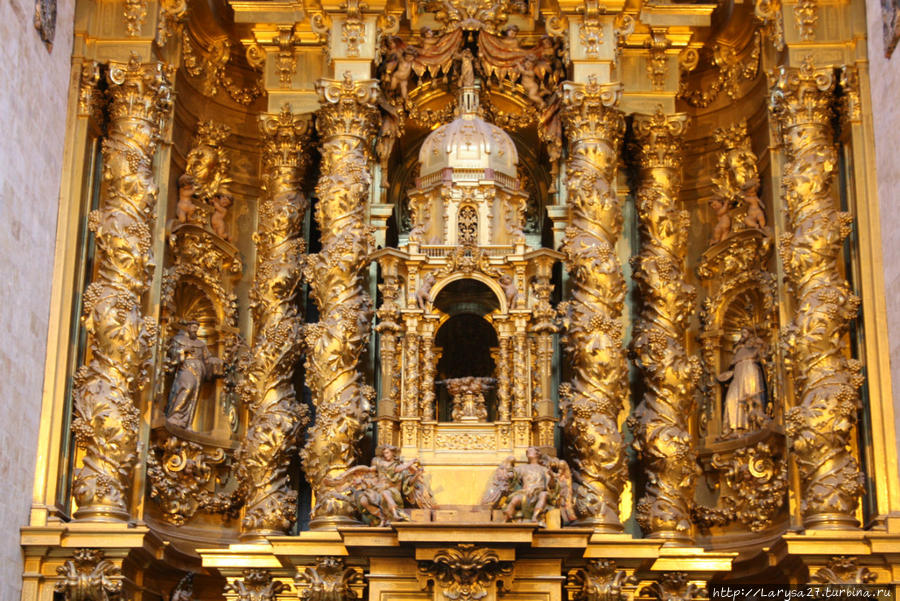 Алтарь церкви Сан Эстебан Саламанка, Испания