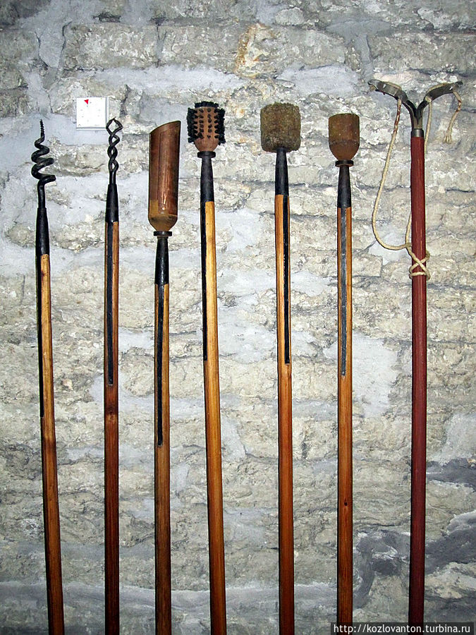 С помощью этих прилад пушки сохраняли свою боевую мощь и работоспособность.