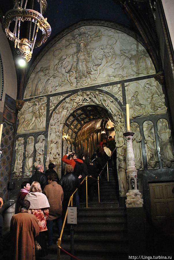 К Черной Мадонне — в монастырь Монтсеррат Монастырь Монтсеррат, Испания