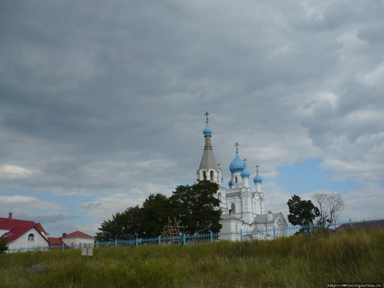 Петропавловская церковь и 