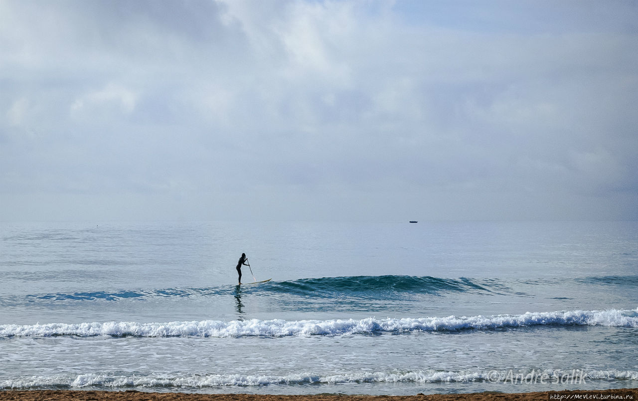 В апреле на средиземном Ситжес, Испания
