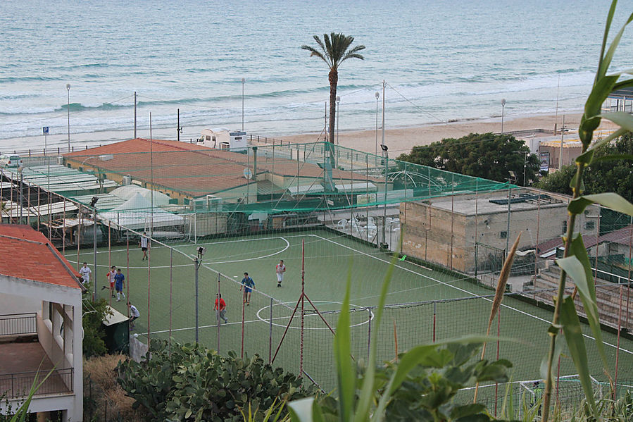 стадион возле нашего дома