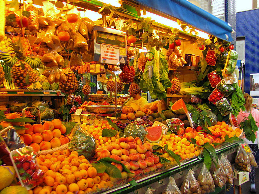Рынок Vegueta или Голова-ананас ) Остров Гран-Канария, Испания