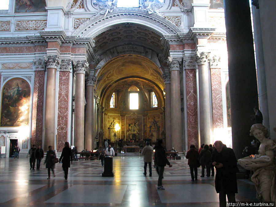 Главный алтарь базилики Рим, Италия