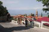 Сигнаги — туристический город Кахетии с видом на Алазанскую долину