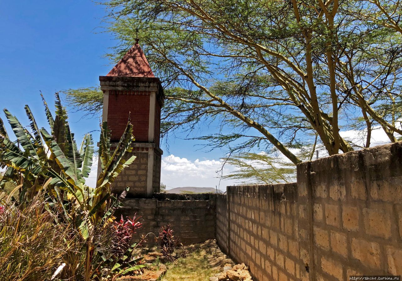 Католическая церковь Маи-Махиу Маи-Махиу, Кения