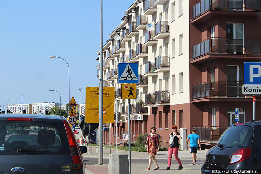 А ещё нам понравились дорожные знаки:) Белосток, Польша