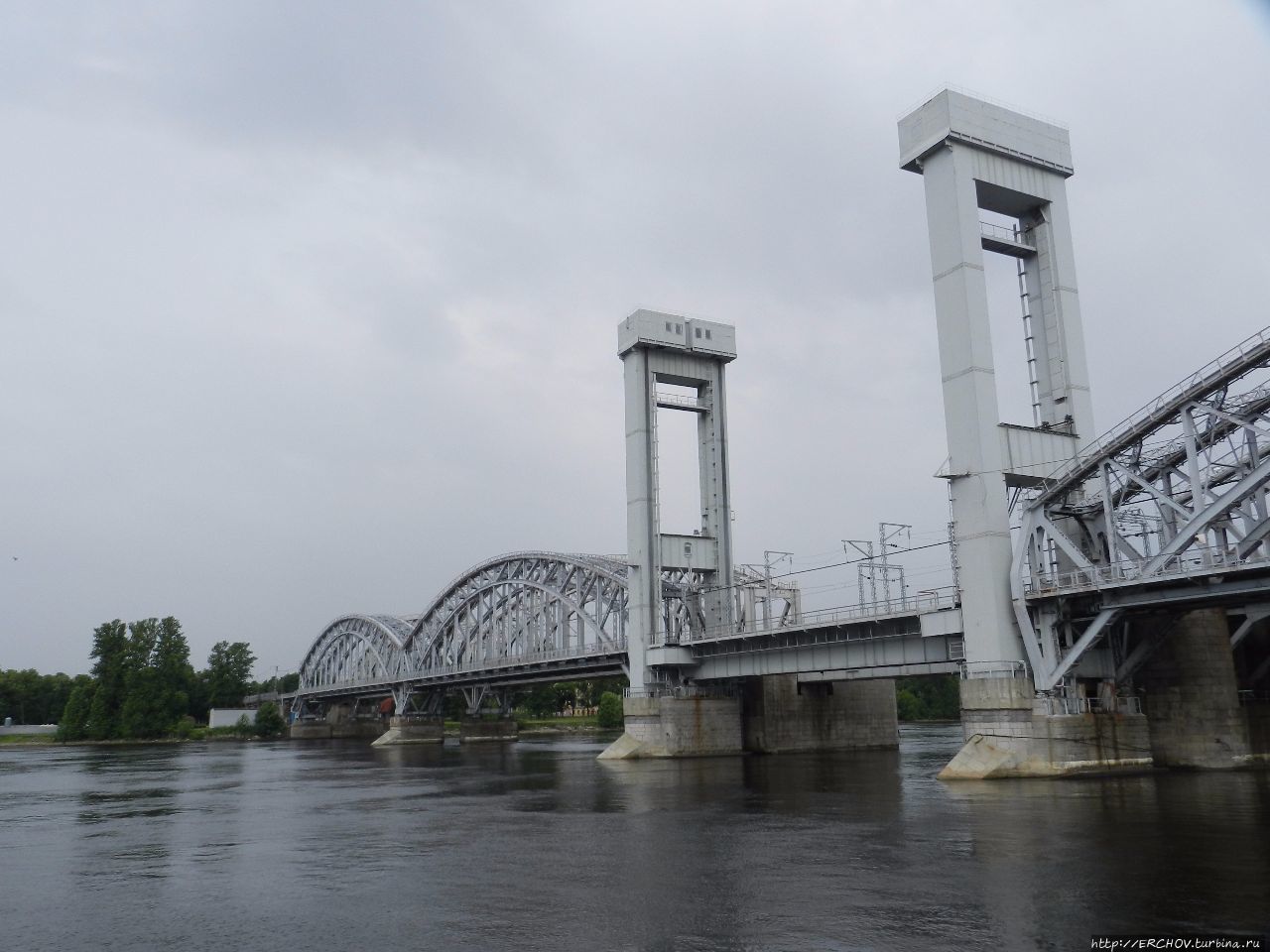 Прогулка по Неве на скоростном катере Санкт-Петербург, Россия