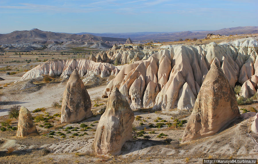 Розовая и Красная долины