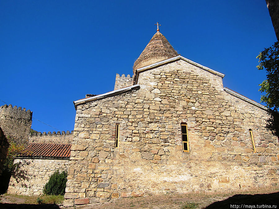 Успенская церковь Ананури, Грузия