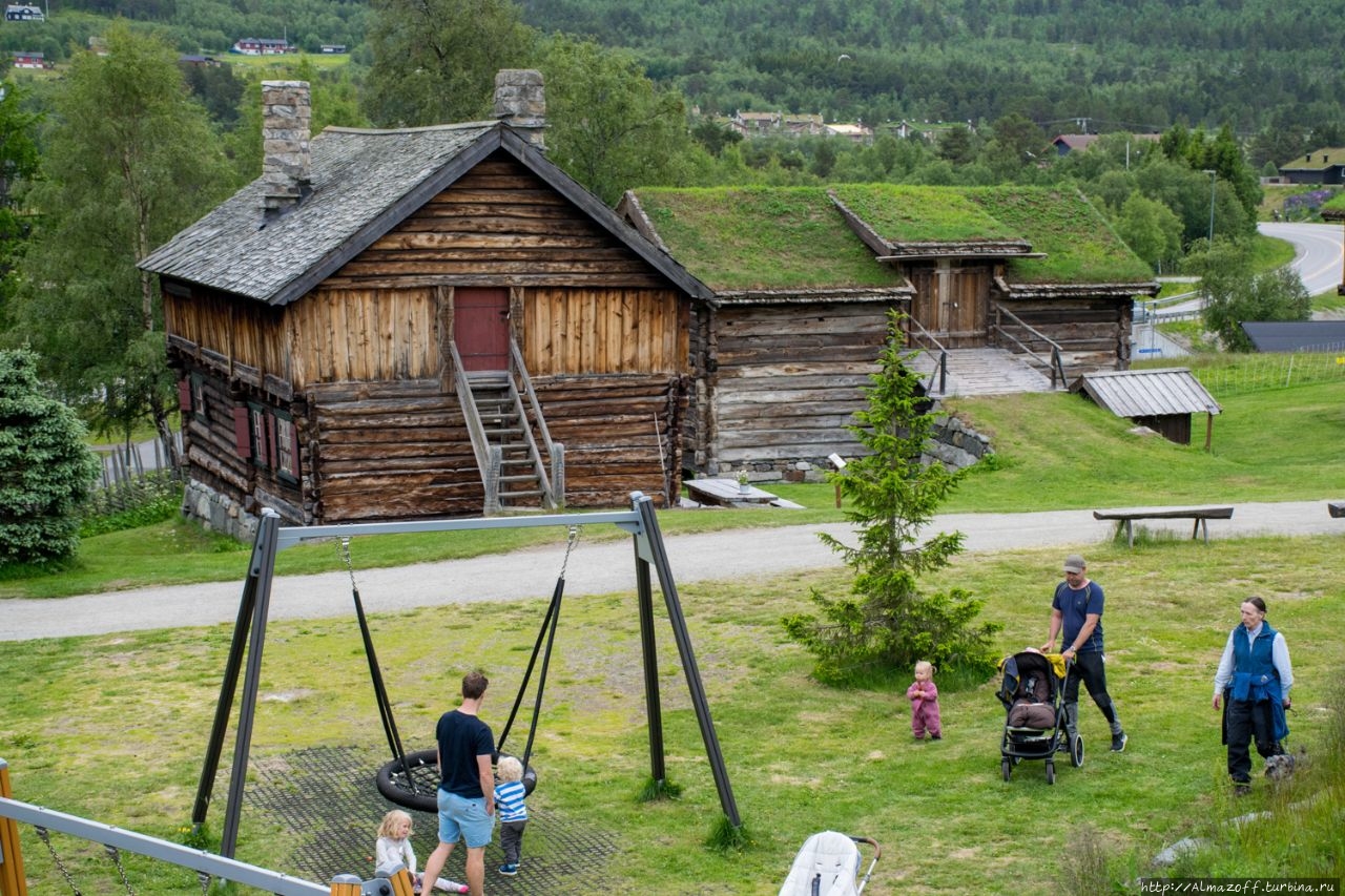 Горнолыжный курорт и старинная норвежская деревня