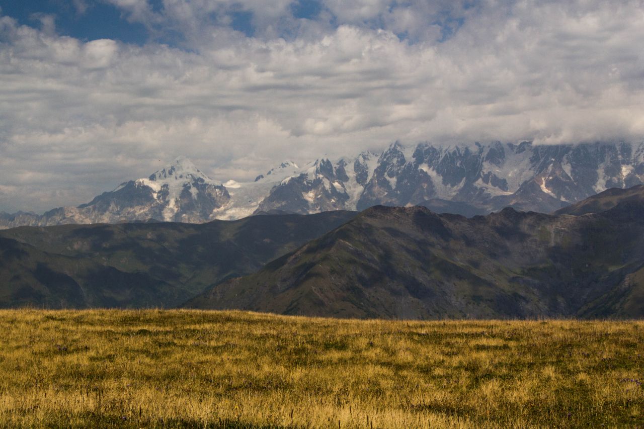 Озеро в горах Сасаши, Грузия