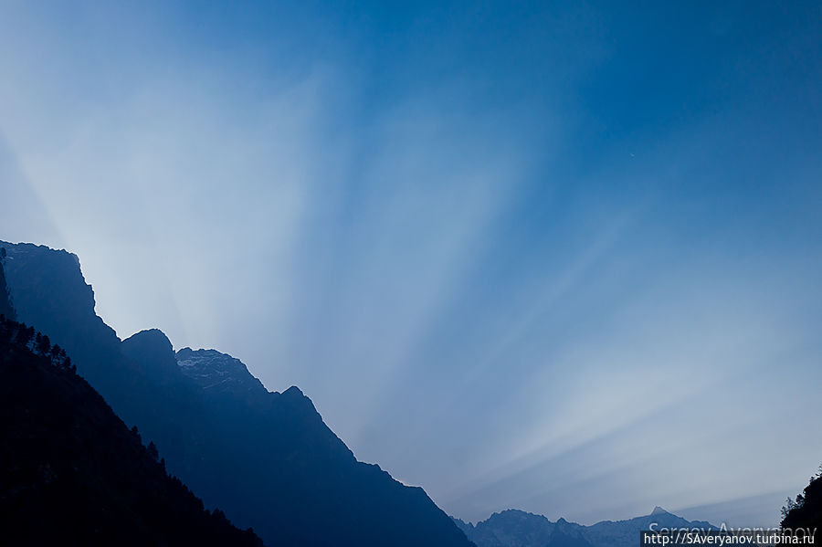 Рассвет над Джагатом Непал