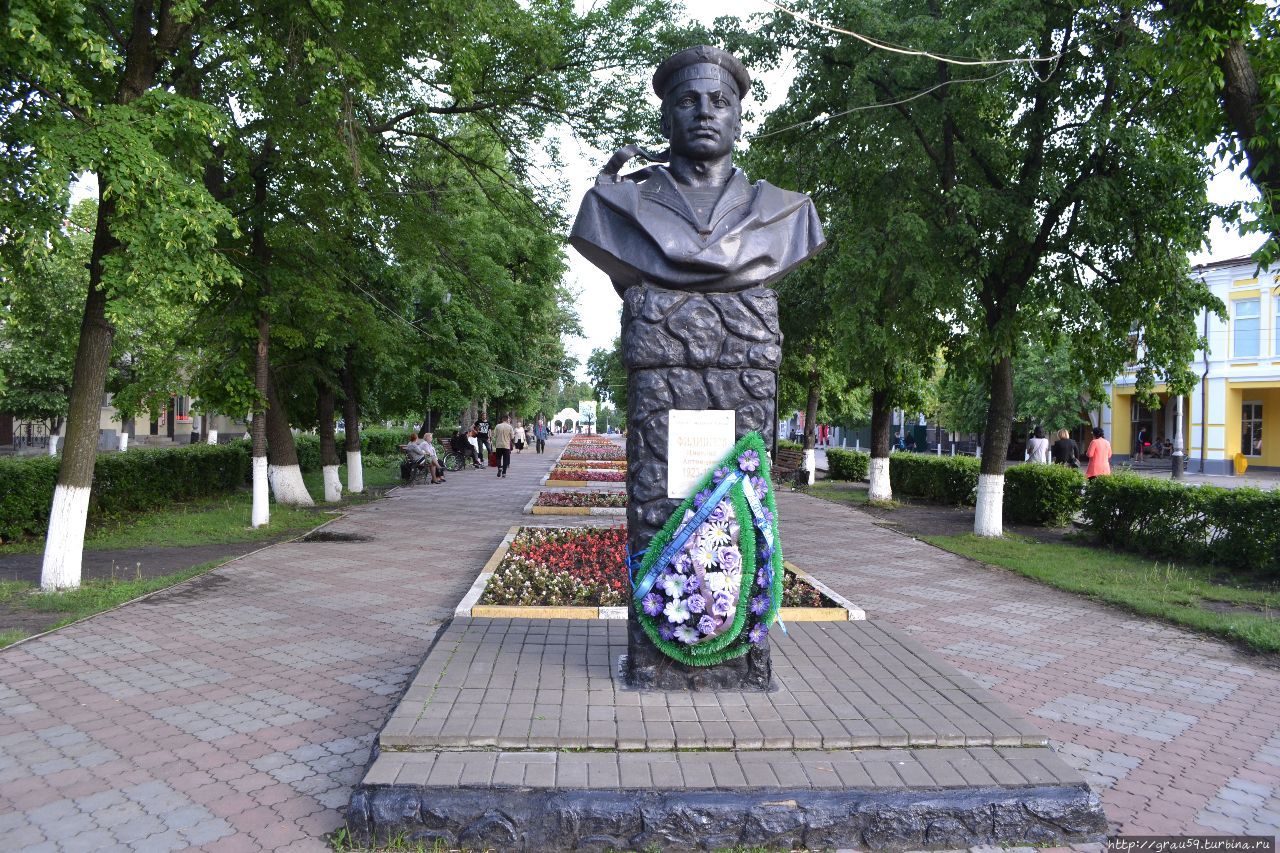 Памятник Н. А. Филиппову Мичуринск, Россия
