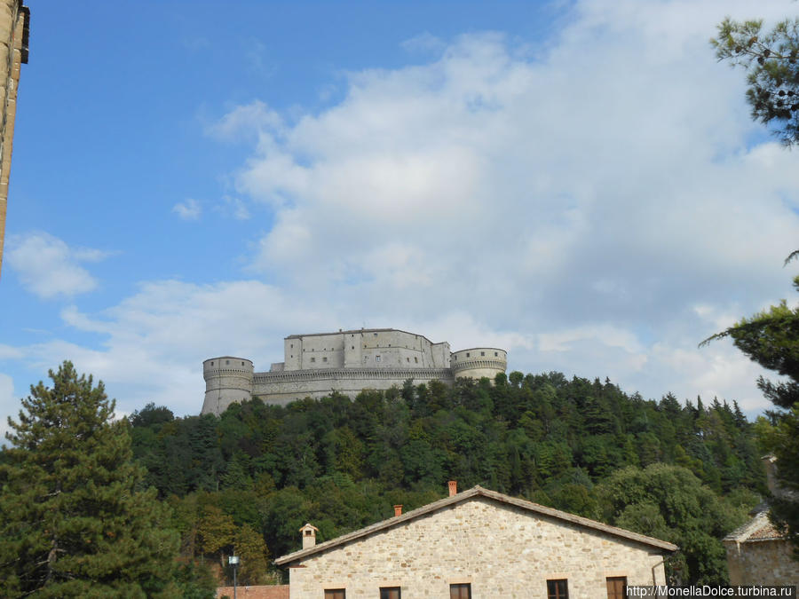 Фортецца Сан Лео Римини, Италия