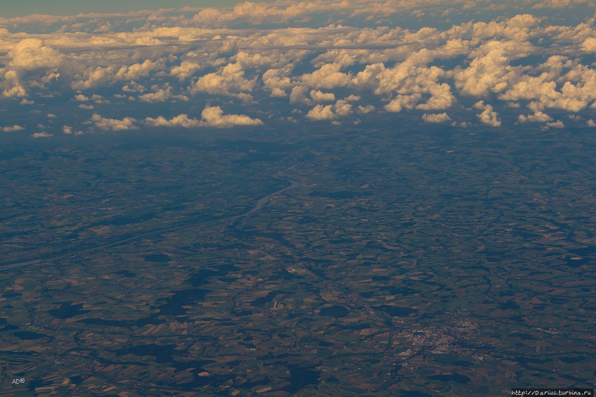 Авиаперелет Женева-Москва — 1-й час полета