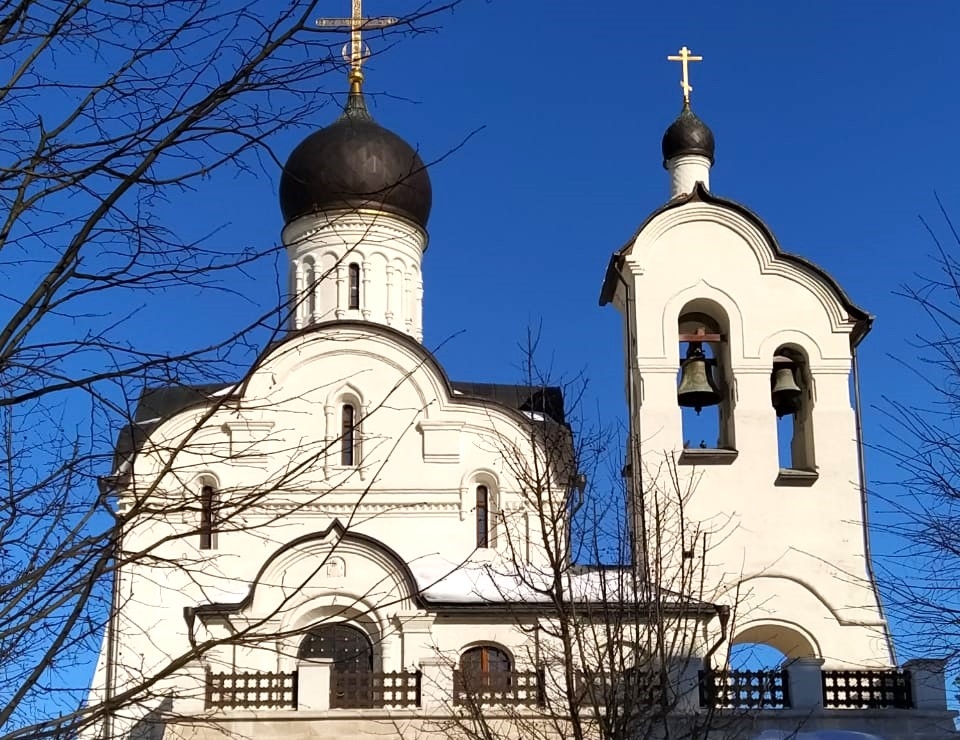 Храм-часовня Воскресения Христова в Переделкине Москва, Россия