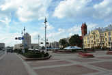Площадь Независимости (до 1991г. площадь Ленина). Крупнейшая площадь Минска. Под землей торговый центр Столица и парковка на 500 мест.