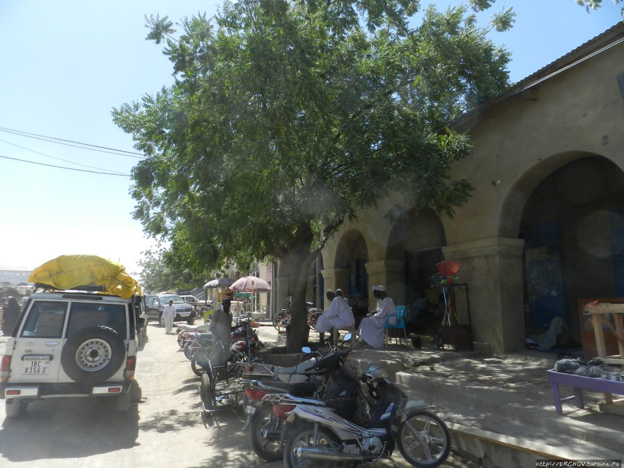 Чад. Ч — 6. Абеше — бывшая столица султаната Вадаи Абеше, Чад