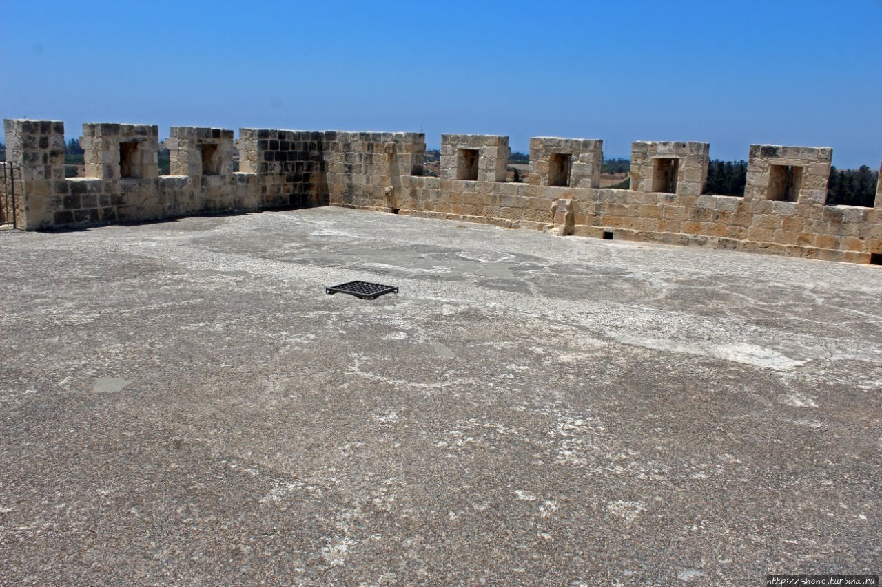 Замок Колосси Колосси, Кипр