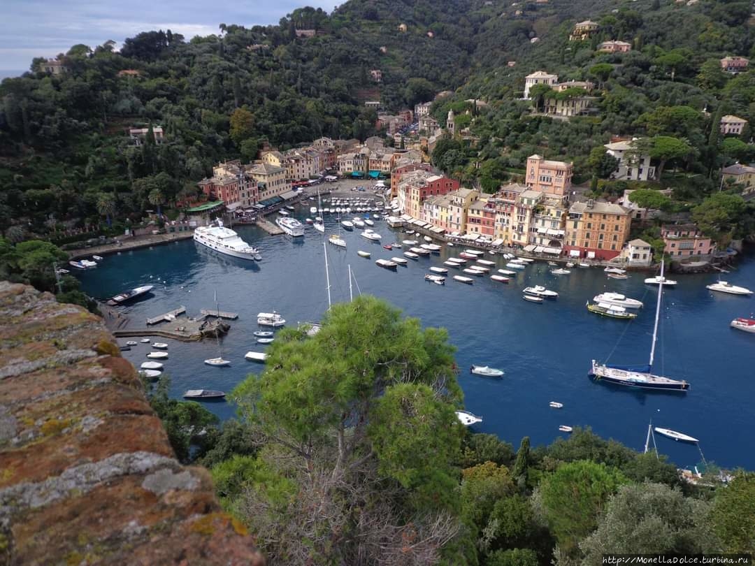 Пешеходный маршрут в  Portofino Портофино, Италия