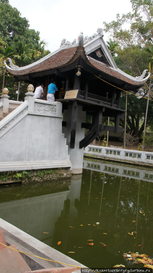 Пагода на одном Столбе (Мот Кот) Ханой, Вьетнам