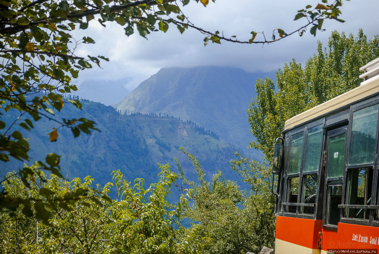 Восхождение к Храму Штат Химачал-Прадеш, Индия